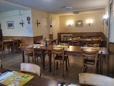 Dpt Orne (61), à vendre BELLOU EN HOULME FDC + Murs Bar restaurant Hôtel 