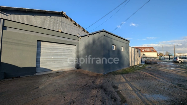 Local/bureau à vendre SARCEAUX (61)