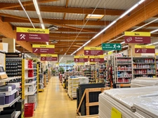 MAGASIN DE BRICOLAGE – 1 400 M² – ACTIVITÉ PÉRENNE DEPUIS 1999 – CA STABLE – BELLE OPPORTUNITÉ DE REPRISE