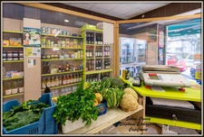 Department of Orne (61), for sale in ARGENTAN: Business premises for fresh produce, delicatessen, and cheese.