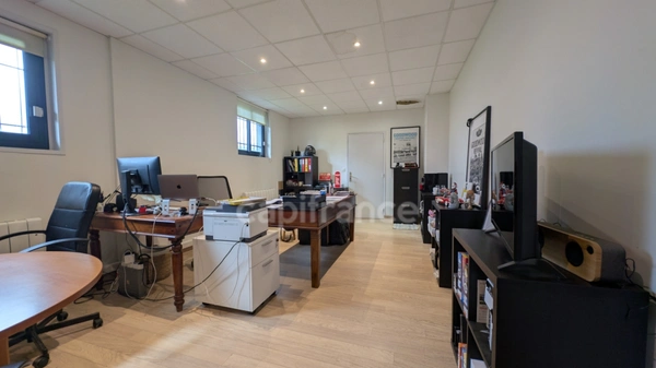 À vendre – Local d’activité/entrepôt 1460m2- Terrain 5738m2 - Proche RN12