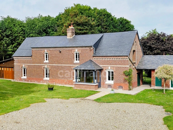 À VENDRE BEAU POTENTIEL POUR CET ANCIEN CORPS DE FERME AVEC GÎTE de 227m² LE MESNIL-RÉAUME (76)