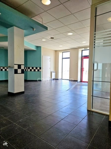 A VENDRE LOCAL COMMERCIAL situé au TREPORT 76470