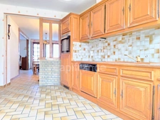 À VENDRE MAISON DE VILLE PROCHE DE LA MER de 77.5m², 4 pièces a EU (76)