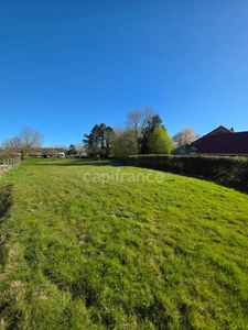 À VENDRE TERRAIN CONSTRUCTIBLE de 2 262 m² dans un environnement calme et verdoyant à GUERVILLE (76)