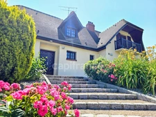 À VENDRE PAVILLON sur Sous-Sol complet 6 pièces de 134m² à BLANGY SUR BRESLE (76)