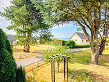 À VENDRE PAVILLON TRADITIONNEL SUR SOUS-SOL COMPLET, TERRAIN DE PLUS DE 1 600m² à LE TREPORT (76)