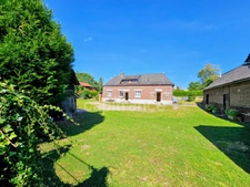 À VENDRE ANCIEN CORPS DE FERME AVEC DÉPENDANCES 5 pièces secteur BLANGY-SUR-BRESLE (76)