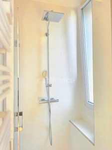 À VENDRE DUPLEX HAUSSMANNIEN DE 110 M² AVEC BALCON ET VUE SUR LA TOUR EIFFEL à NEUILLY SUR SEINE (92)