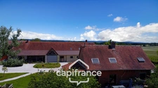 Propriété avec gîtes et chambres d’hôtes dans dépendances séparées et Maison bressane rénovée de 140 m² – Terrain 4374 m² –LOUHANS (71500)