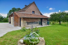 Propriété avec gîtes et chambres d’hôtes dans dépendances séparées et Maison bressane rénovée de 140 m² – Terrain 4374 m² –LOUHANS (71500)