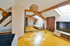 Maison de plain-pied entièrement rénovée avec jardin clos, dépendance et charme authentique – Secteur LONS LE SAUNIER (39000), BLETTERANS (39140), LOUHANS (71500)