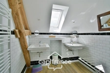 Propriété avec gîtes et chambres d’hôtes dans dépendances séparées et Maison bressane rénovée de 140 m² – Terrain 4374 m² –LOUHANS (71500)