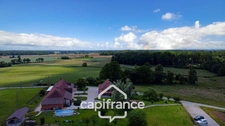 Propriété avec gîtes et chambres d’hôtes dans dépendances séparées et Maison bressane rénovée de 140 m² – Terrain 4374 m² –LOUHANS (71500)