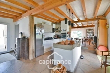 Propriété avec gîtes et chambres d’hôtes dans dépendances séparées et Maison bressane rénovée de 140 m² – Terrain 4374 m² –LOUHANS (71500)