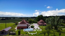 Propriété avec gîtes et chambres d’hôtes dans dépendances séparées et Maison bressane rénovée de 140 m² – Terrain 4374 m² –LOUHANS (71500)