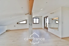 Maison à vendre 9 pièces avec appartement indépendant LES ROUSSES (39)