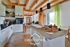 Propriété avec gîtes et chambres d’hôtes dans dépendances séparées et Maison bressane rénovée de 140 m² – Terrain 4374 m² –LOUHANS (71500)