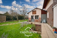 Maison de plain-pied entièrement rénovée avec jardin clos, dépendance et charme authentique – Secteur LONS LE SAUNIER (39000), BLETTERANS (39140), LOUHANS (71500)