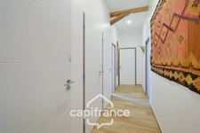 Propriété avec gîtes et chambres d’hôtes dans dépendances séparées et Maison bressane rénovée de 140 m² – Terrain 4374 m² –LOUHANS (71500)