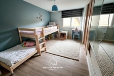 Bien d'exception, maison de village triplex unique de 285 m2 à vendre à ALLONZIER LA CAILLE (74), rénovée haut de gamme