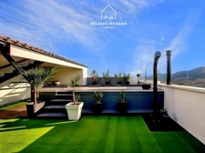 Bien d'exception, maison de village triplex unique de 285 m2 à vendre à ALLONZIER LA CAILLE (74), rénovée haut de gamme
