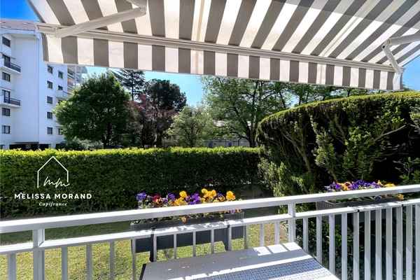 ANNECY TRIANGLE D'OR, T3 RENOVE HAUT DE GAMME - CALME - PARKING - 500m du lac