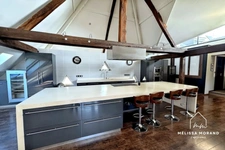 Bien d'exception, maison de village triplex unique de 285 m2 à vendre à ALLONZIER LA CAILLE (74), rénovée haut de gamme
