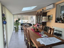 Dpt Charente Maritime (17), à vendre proche de SAINTES maison P5 de 117 m² - Terrain de 2 698,00 m² 