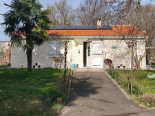 Dpt Charente Maritime (17), à vendre proche de SAINTES maison P5 de 117 m² - Terrain de 2 698,00 m² 