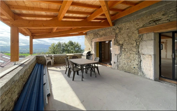 Maison individuelle à vendre CHALLONGES (74) du 16 ème siècle rénovée à neuf sur 400 m² - Jardin,terrasse,garage double