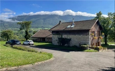 Property for sale 8 rooms (01200) Renovated 19th century farmhouse, 1.2 hectares of nature and breathtaking panoramic view! 