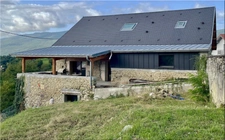 Maison individuelle à vendre CHALLONGES (74) du 16 ème siècle rénovée à neuf sur 400 m² - Jardin,terrasse,garage double