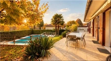 Maison à vendre 6 pièces CHALLEX (01) Maison familiale de 152 m² avec piscine chauffée et jardin paysager