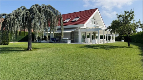 Maison à vendre 7 pièces PREVESSIN MOENS (01) Une maison pensée pour vivre dedans… comme dehors
