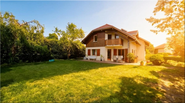 Maison à vendre 6 pièces CROZET (01) Maison traditionnelle de qualité, vue Jura sans vis-à-vis