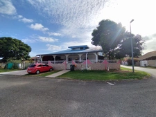 Dpt Guyane (973), à vendre KOUROU- Zone commercial Pariacabo- propriété de 5 logements - Terrain de 447m2  