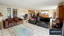 Volumes exceptionnels, semi plain-pied, appartement indépendant et parcelle de plus de 2 200 m²