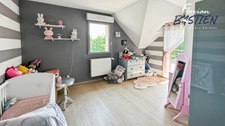 🏡 Maison d’architecte 2010 – 5 chambres – Terrain de 1 600 m² – Centre-ville de Petite-Forêt