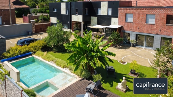 Quand le caractère de l'ancien rencontre l'excellence d'une rénovation contemporaine.
