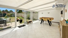 Et si votre prochaine maison était déjà prête à vous accueillir ? 113 m², 4 chambres, véranda de 25 m² et aucun travaux à prévoir.