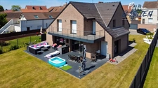 🏡 Maison d’architecte 2010 – 5 chambres – Terrain de 1 600 m² – Centre-ville de Petite-Forêt