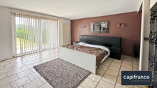 Volumes exceptionnels, semi plain-pied, appartement indépendant et parcelle de plus de 2 200 m²
