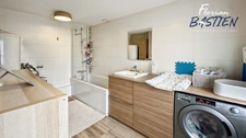 Et si votre prochaine maison était déjà prête à vous accueillir ? 113 m², 4 chambres, véranda de 25 m² et aucun travaux à prévoir.