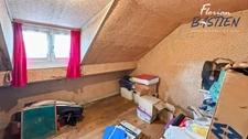 🏡 Maison à rénover – 115 m² avec grand garage et jardin à Petite-Forêt