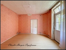 House for sale in PARTHENAY (79) - 6 rooms - 4 bedrooms - plot of approximately 250 m² - close to the town center