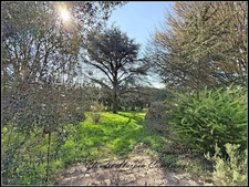 Maison à vendre 8 pièces  (79) CHATILLON-SUR-THOUET - 219 m² hab 4 à 6 ch - terrain environ 2500 m²
