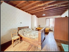 Maison à vendre 6 pièces  (79) LA FOYE MONJAULT 4 chambres terrain environ 2360 m²