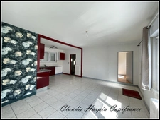 Dpt Deux Sèvres (79), à vendre PARTHENAY maison P4 - 62 m²  - 2 ch - garage - terrain 310 m²