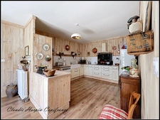 House for sale, 8 rooms, AIRVAULT (79) - 2769 m² plot - 5 bedrooms - pond - 288 m² living space